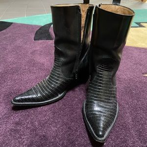 Dan post leather/snakeskin boots